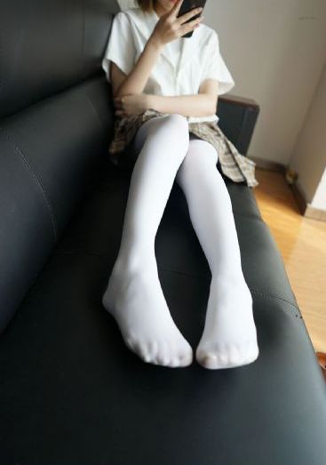日本午夜人妻寂寞小视频_720高清完整版