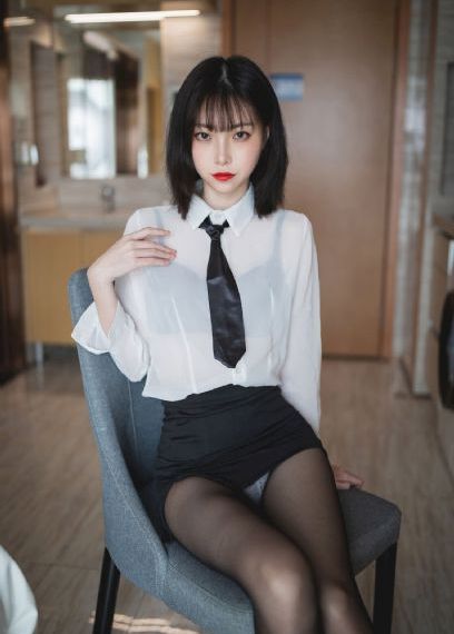 西西人体艺术午夜毛片_720免费高清观看