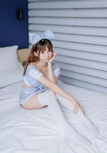人妻女教师耻辱の教室_HD在线播放观看