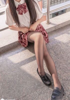 久久摸久久碰久久看_720手机免费观看完整