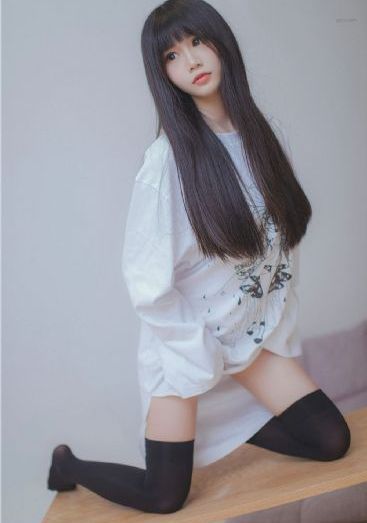 日本久久久免费精品_1080高清视频播放