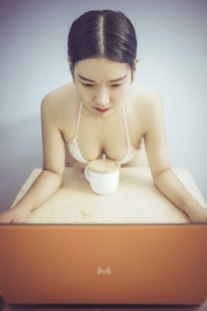 经典三级一区在线播放_DVD完整视频观看