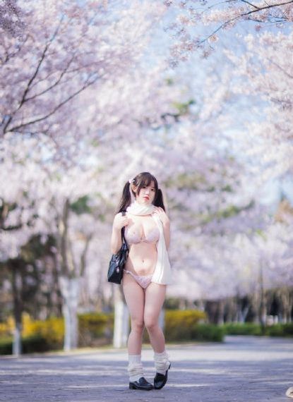 欧美电影安娜的情欲史2_免费手机在线看片